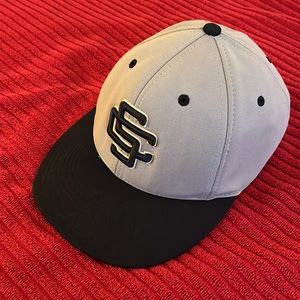 Fitted South Carolina hat! worn once like new